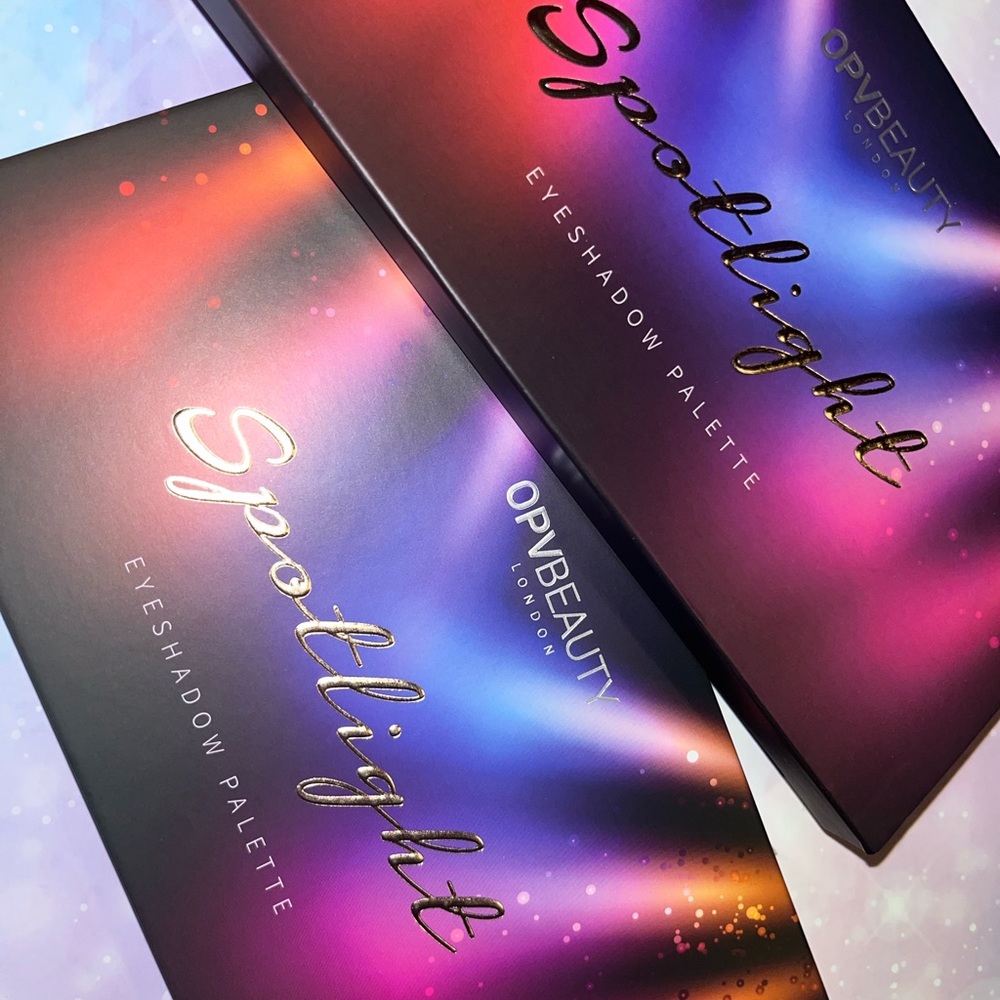 SPOTLIGHT EYESHADOW PALETTE